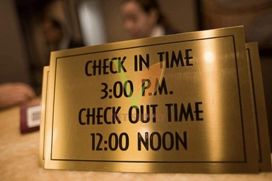 Cách tính giờ check in check out khách sạn